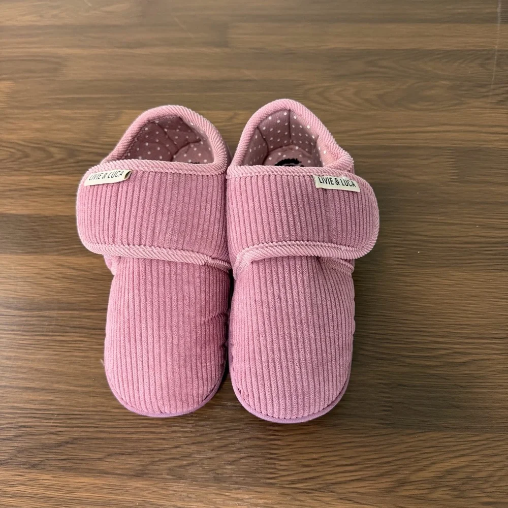 Livie & Luca Hug Rose Corduroy‎ Kids Slippers Size Large (12/13) NWOT